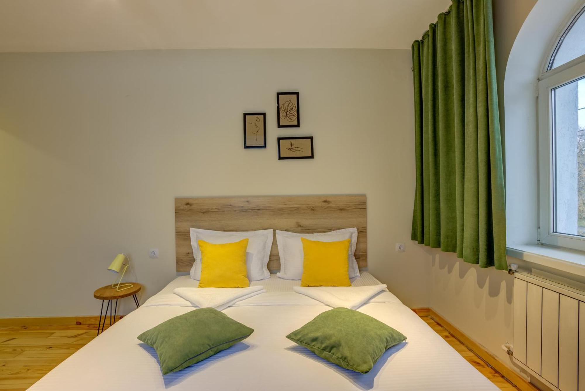 People Guest House Bischkek Exterior foto