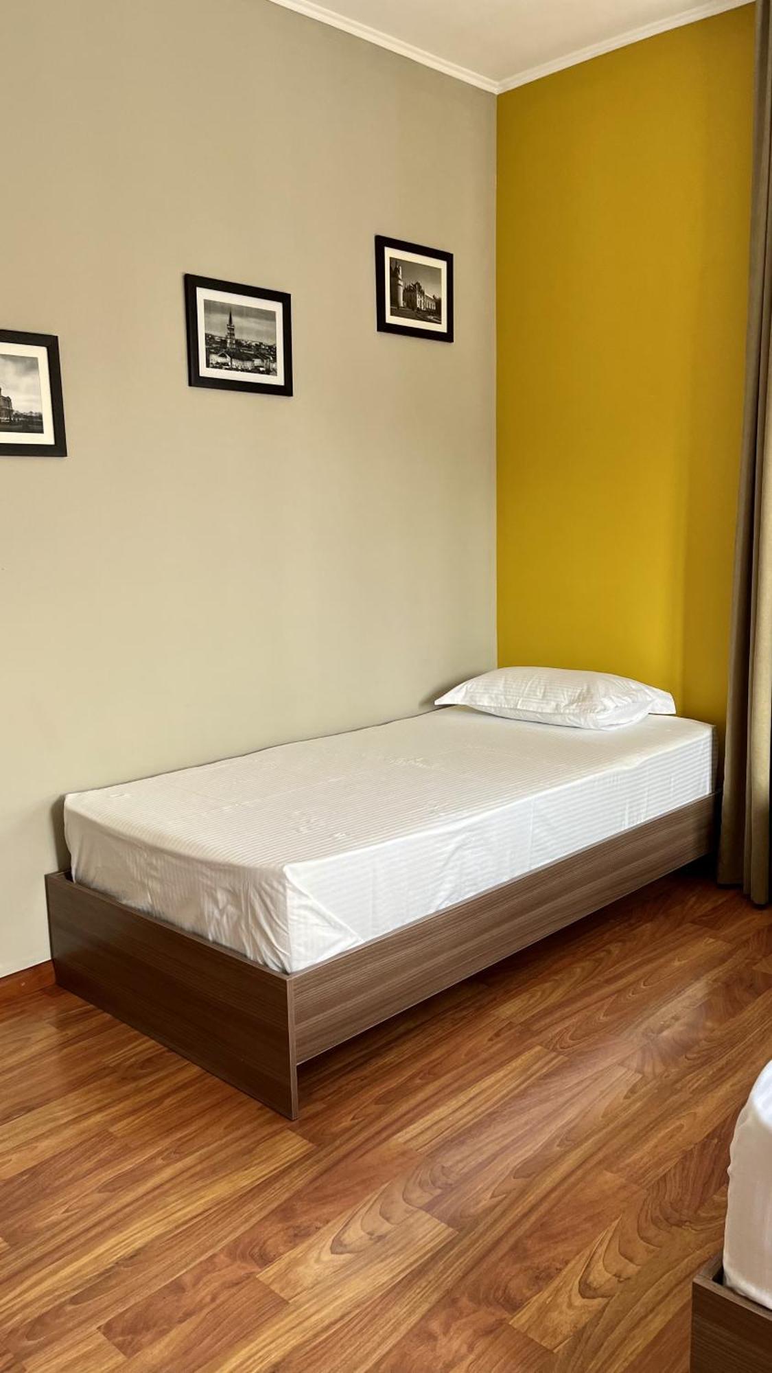People Guest House Bischkek Exterior foto