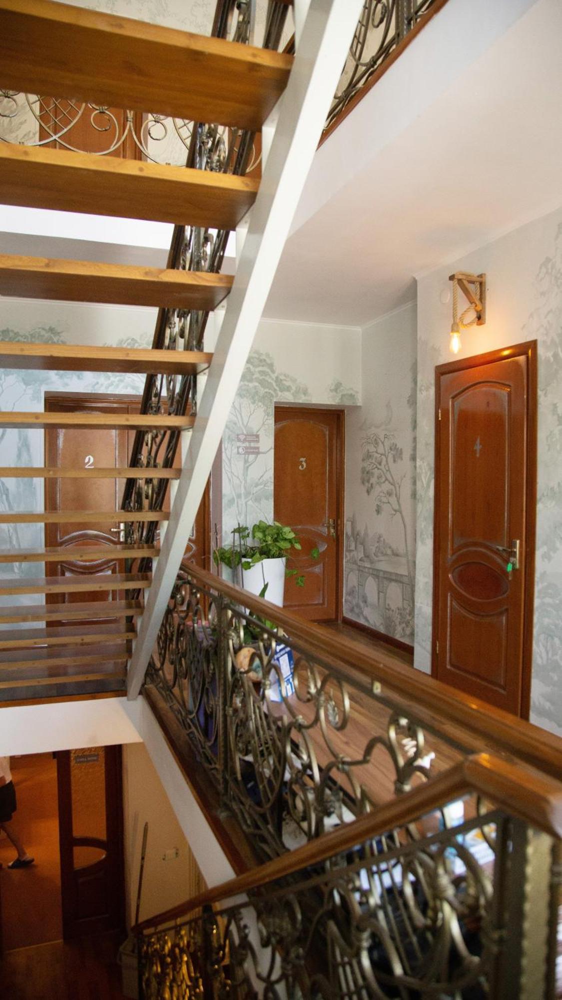 People Guest House Bischkek Exterior foto