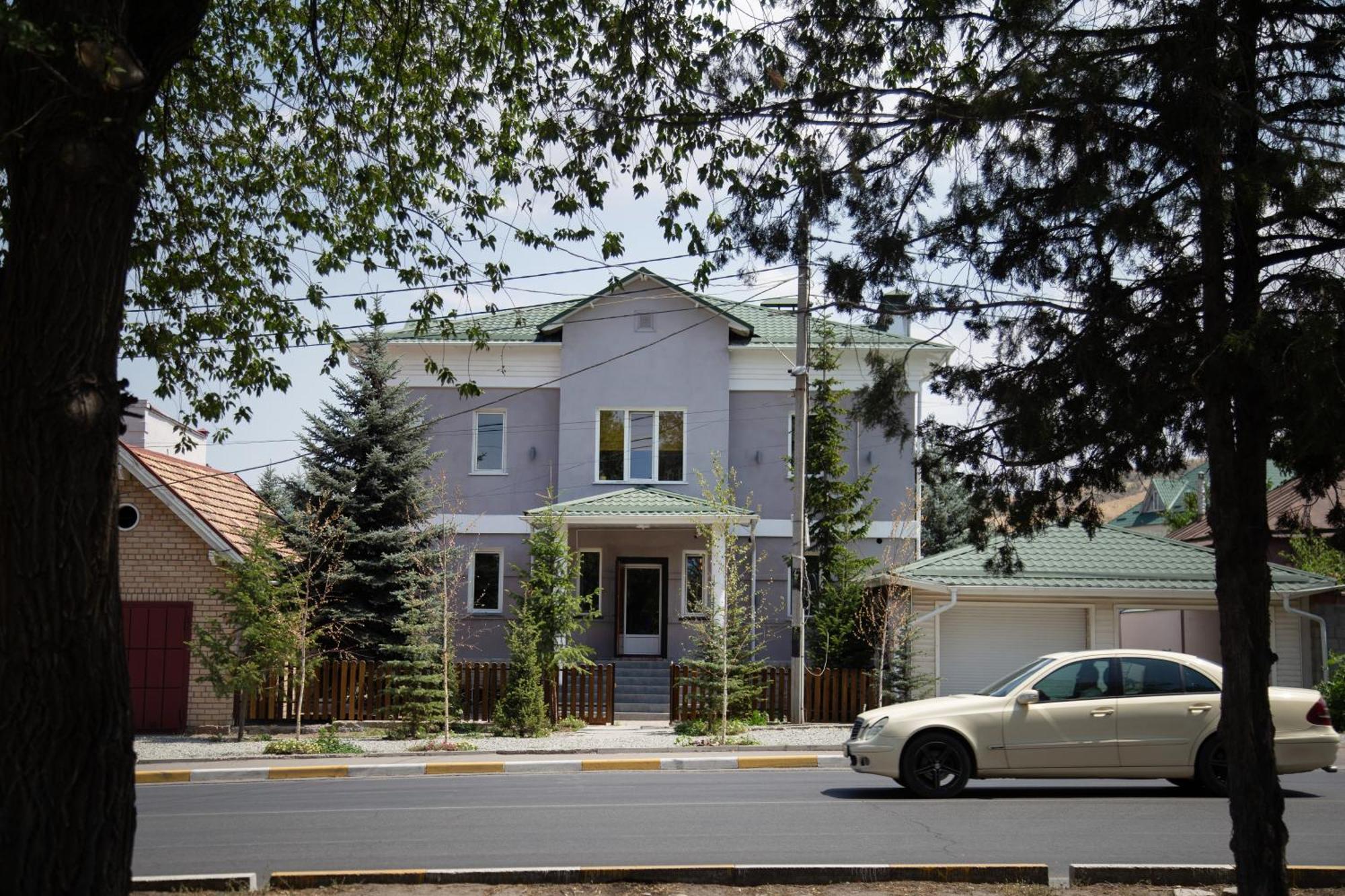 People Guest House Bischkek Exterior foto