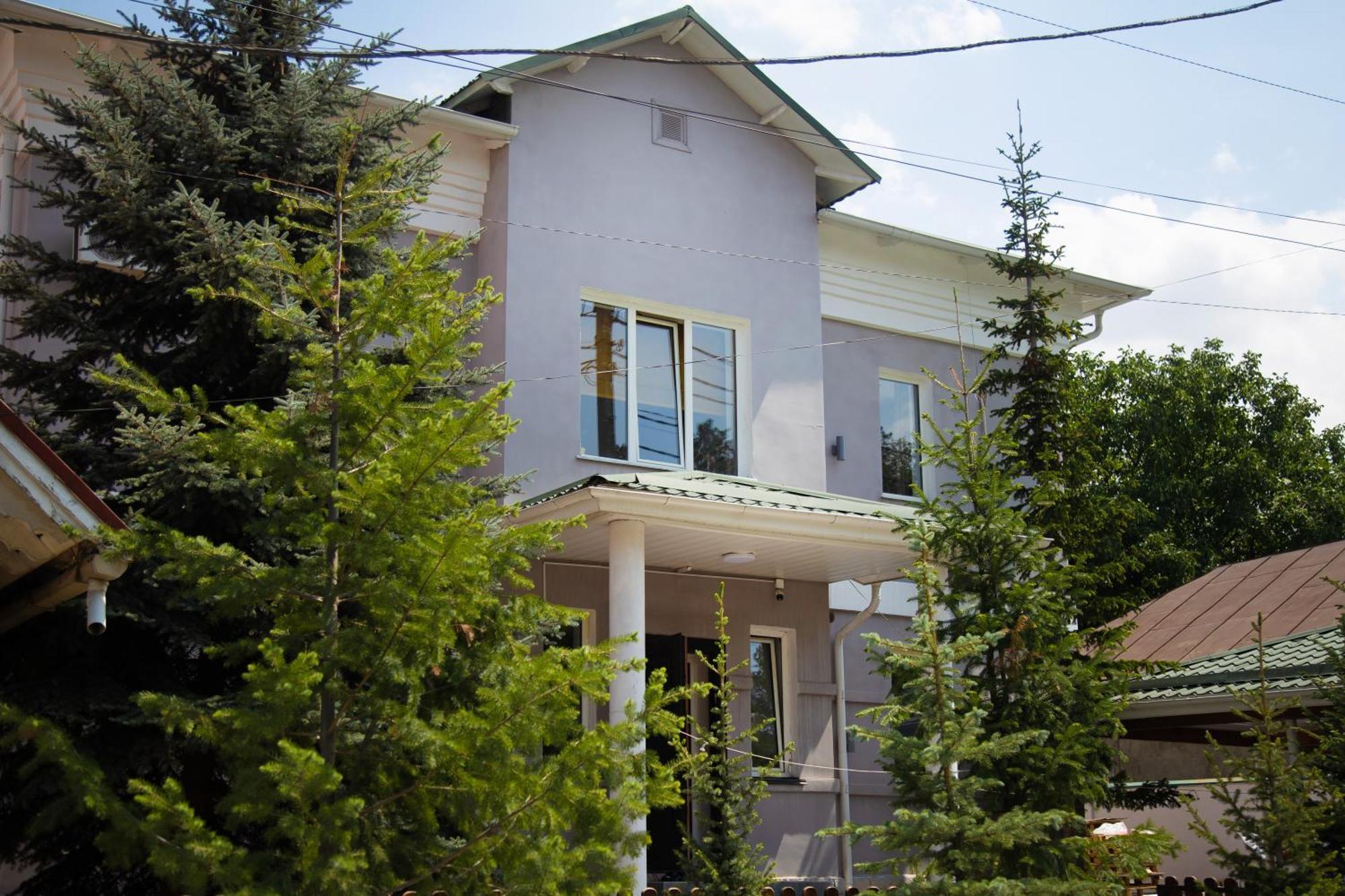 People Guest House Bischkek Exterior foto